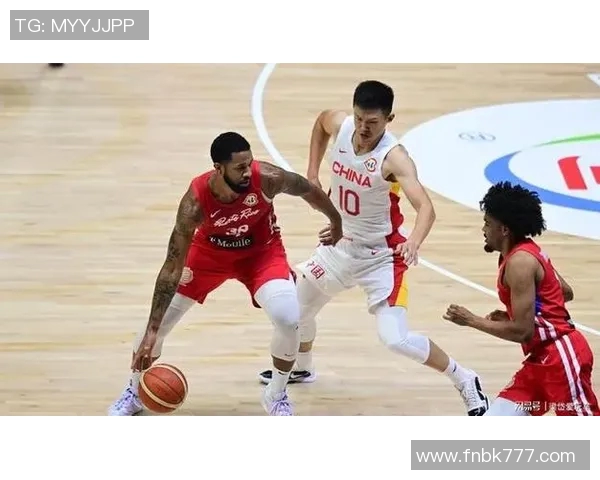 周鹏：从篮球场上的传奇到生活中的榜样，如何影响年轻一代的成长与追梦之路